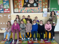 Hrdá škola - Den ošklivých svetrů